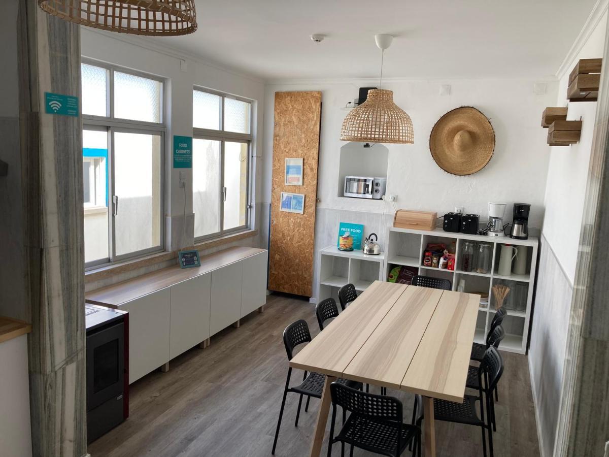 Albergue Surfer'S Den Ericeira Exterior foto