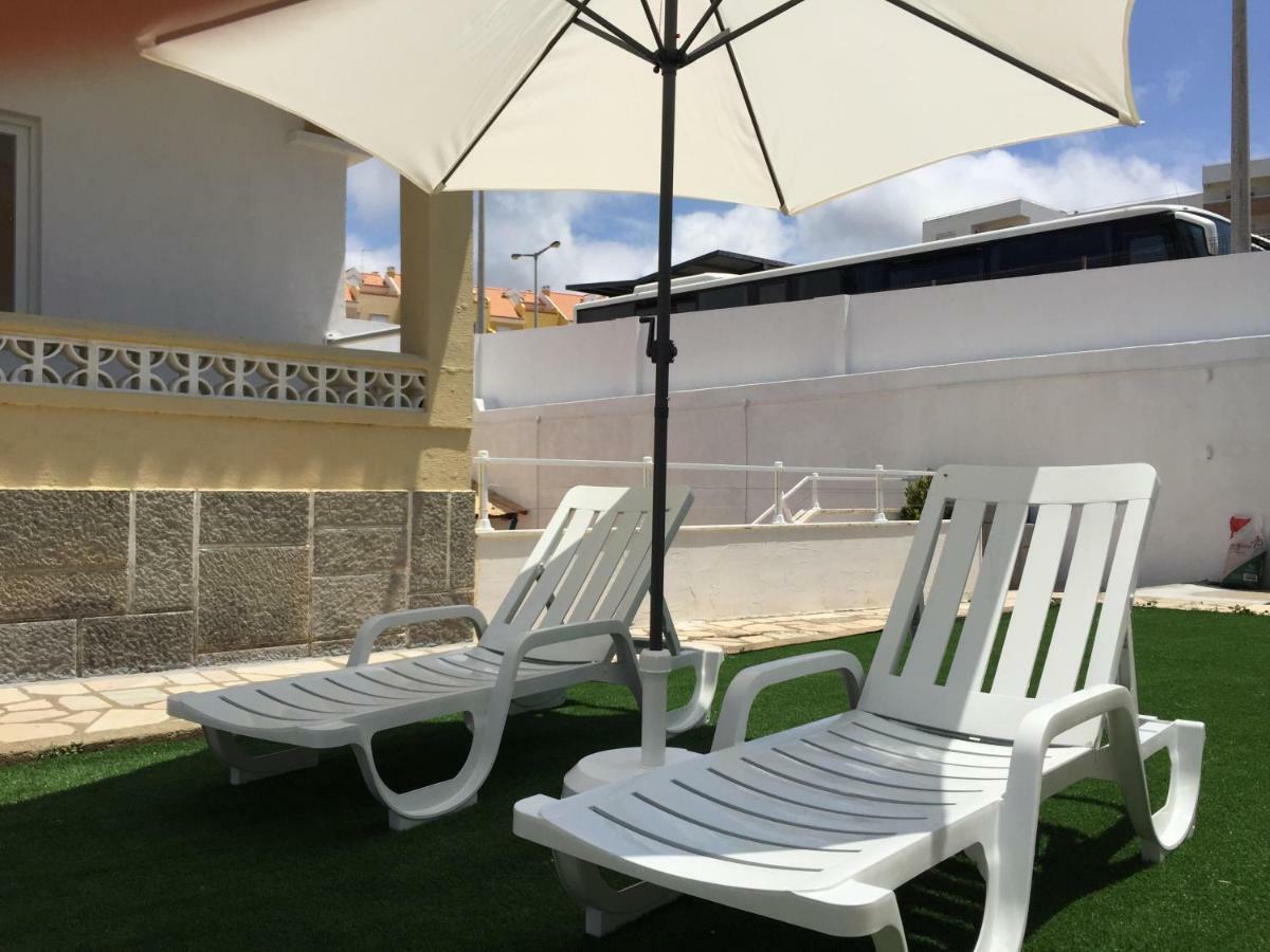 Albergue Surfer'S Den Ericeira Exterior foto